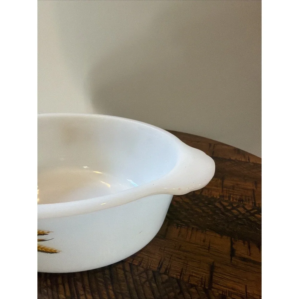Fire-King Anchor Hocking Vintage Pattern Oval 1 1/2 Qt Casserole Dish - No Lid